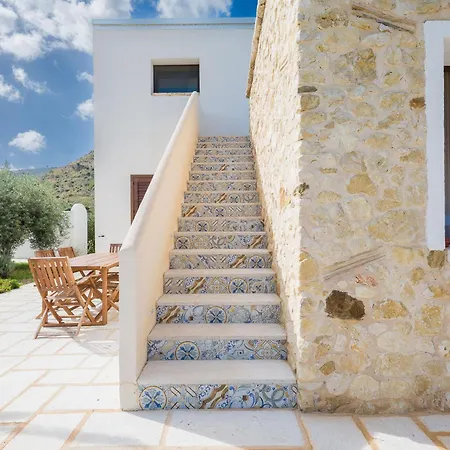 Вилла Aura Scopello